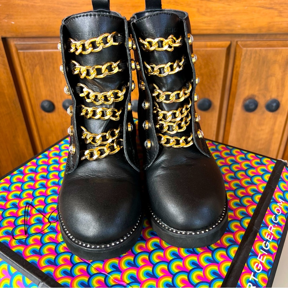 Kurt Geiger Kids Mini Bax Combat Boot, Size 13 Youth, Missing Rhinestone